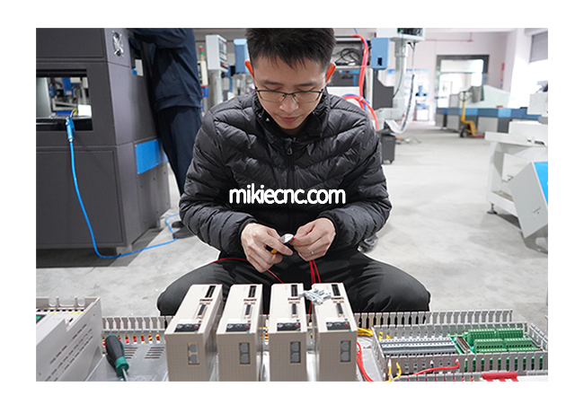 模具加工可以使用精雕機嗎？