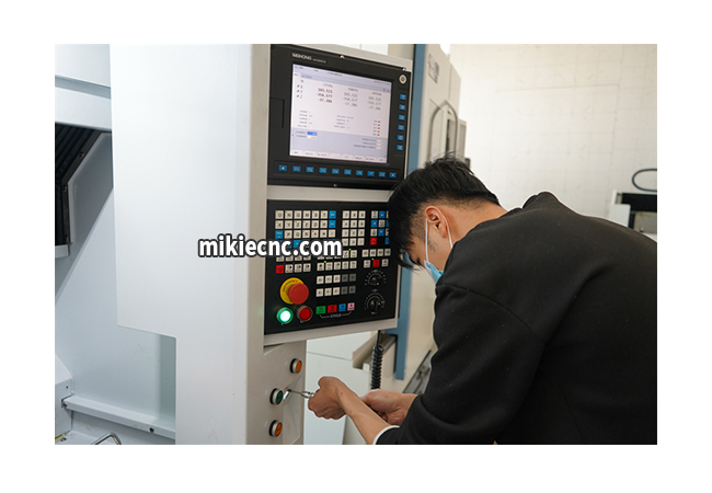 精雕機(jī)由哪幾部分組成？