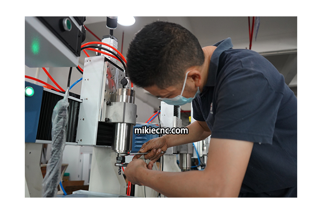 精雕機(jī)工件裝夾應(yīng)該注意些什么？