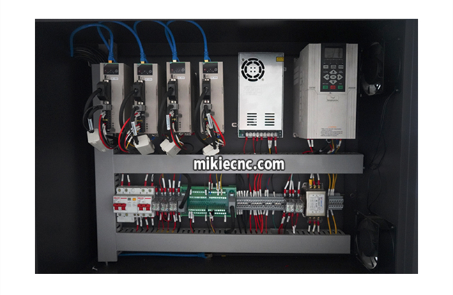 精雕機(jī)的進(jìn)給系統(tǒng)是什么？