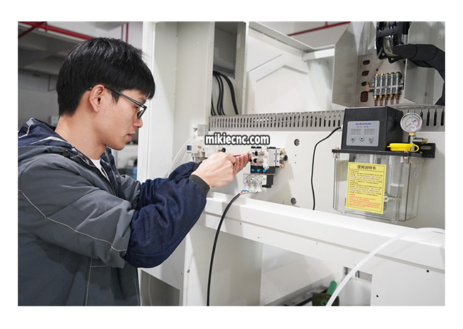 數(shù)控雕刻機(jī)使用什么潤(rùn)滑油？