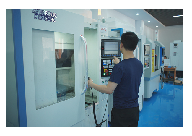 精雕機(jī)的組成部分包括哪些？